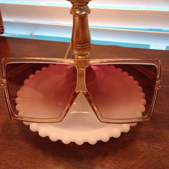 Unbranded Accessories - Oversize Square Frame Sunglasses, Champagne Color